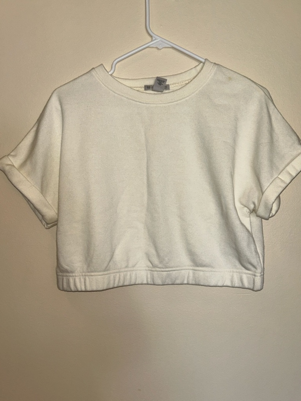 Forever 21 Women’s Cropped Top Size L Casual Fitted Short Sleeve Basic Tee